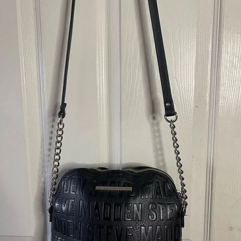 Steve Madden black logo dome crossbody bag with gold tone chain accent